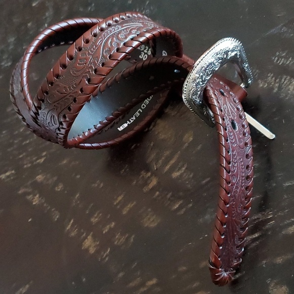 WESTERN BROWN GENUINE LEATHER BONDED BELT 5 HOLE SIZE 30 NWOT TOOLED BOHO CHIC - Picture 1 of 8